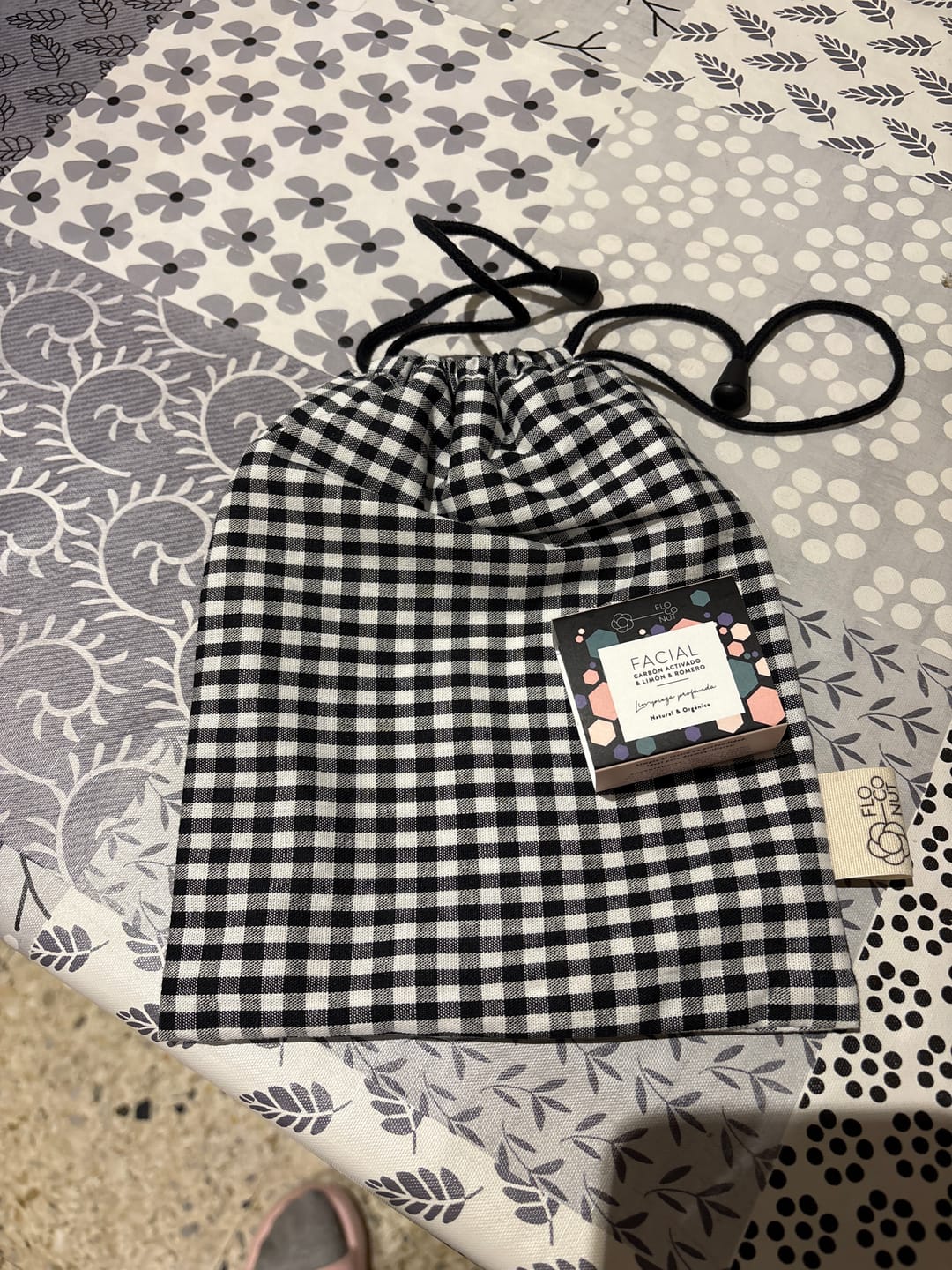 Customer photo review of Bolsa Vichy impermeable