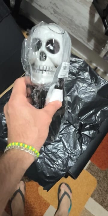Customer photo review of Halloween Skull Decorations - Spooky Haunted House Party Props
