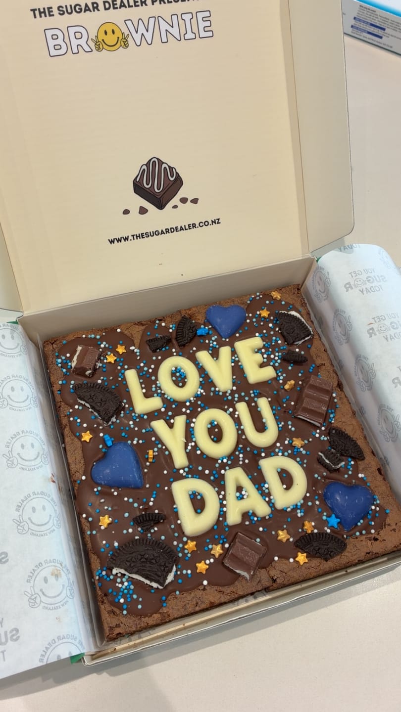 Customer photo review of Custom message fathers day brownie