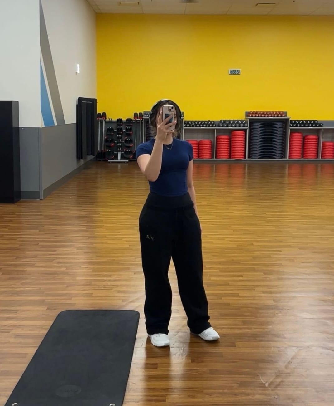 Customer photo review of W229 - Urban Straight Leg Joggers