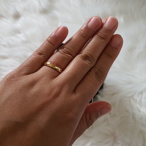 Customer photo review of CRUSH MINI CLASSIC RING