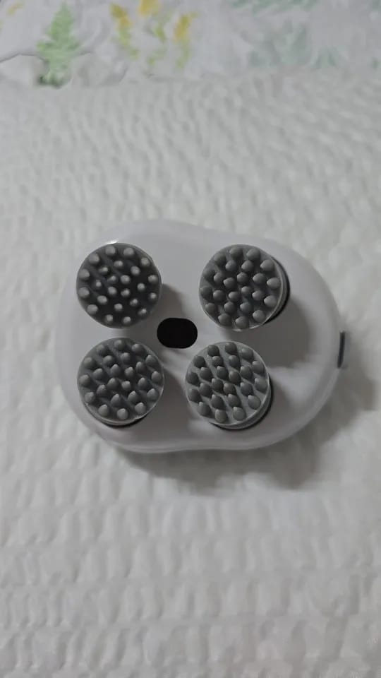 Customer photo review of Electric Hair & Scalp Massager