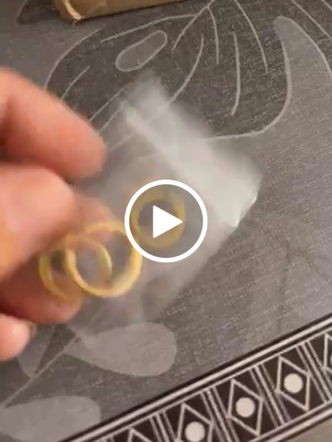 Customer video review of Pendientes Aros Tríada