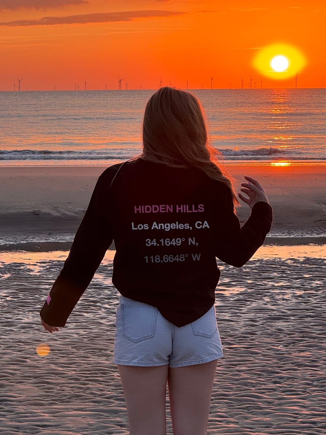 Customer photo review of GRADIENT LOGO LONGSLEEVE T-SHIRT PINK/BLACK