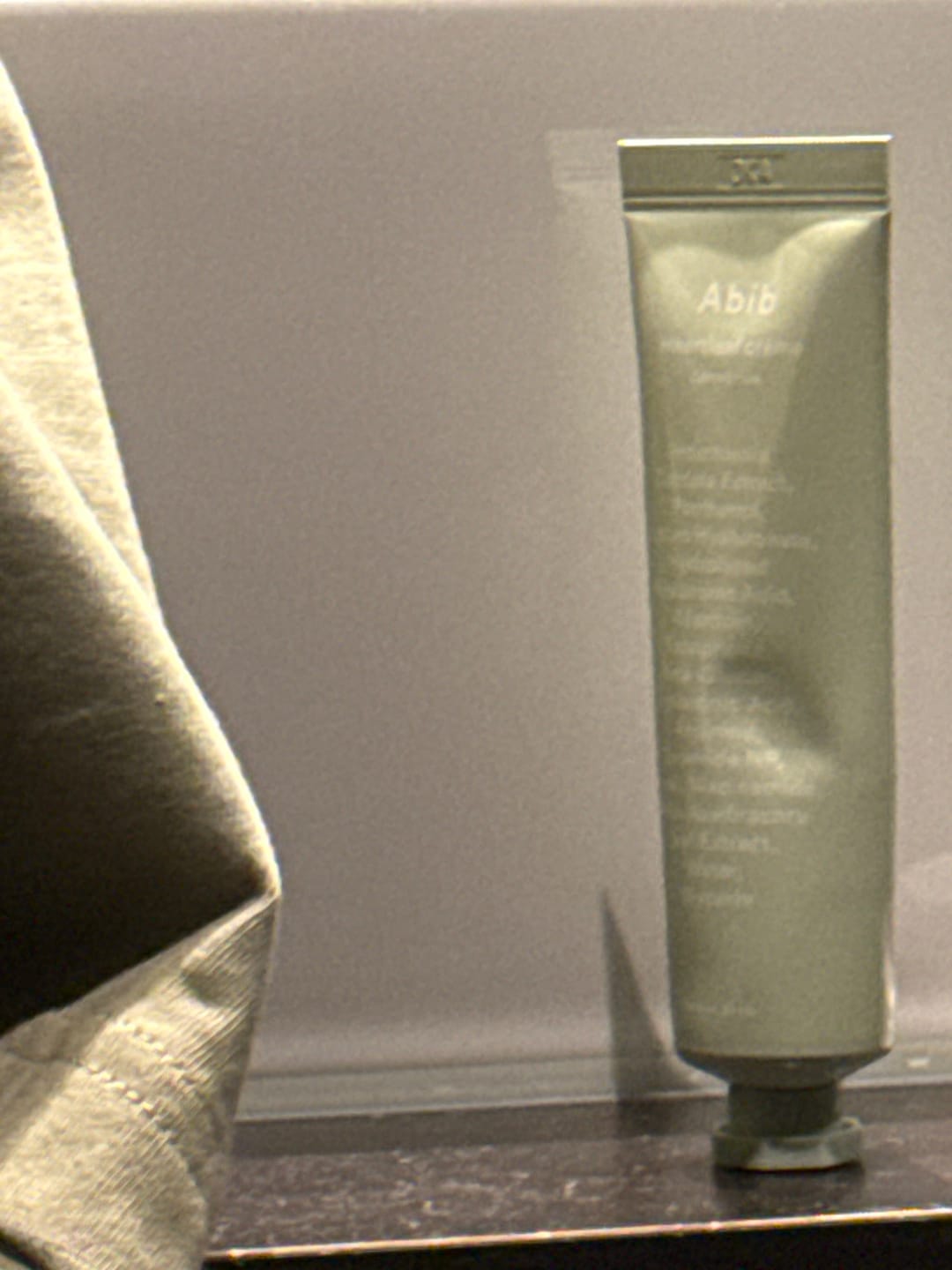 Customer photo review of 🎁 [Freegift] Heartleaf cream Calming tube(30ml) (100% off)