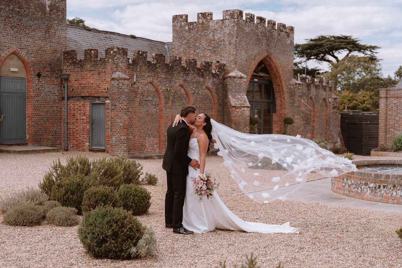 Customer photo review of VEIL - HOLLIE