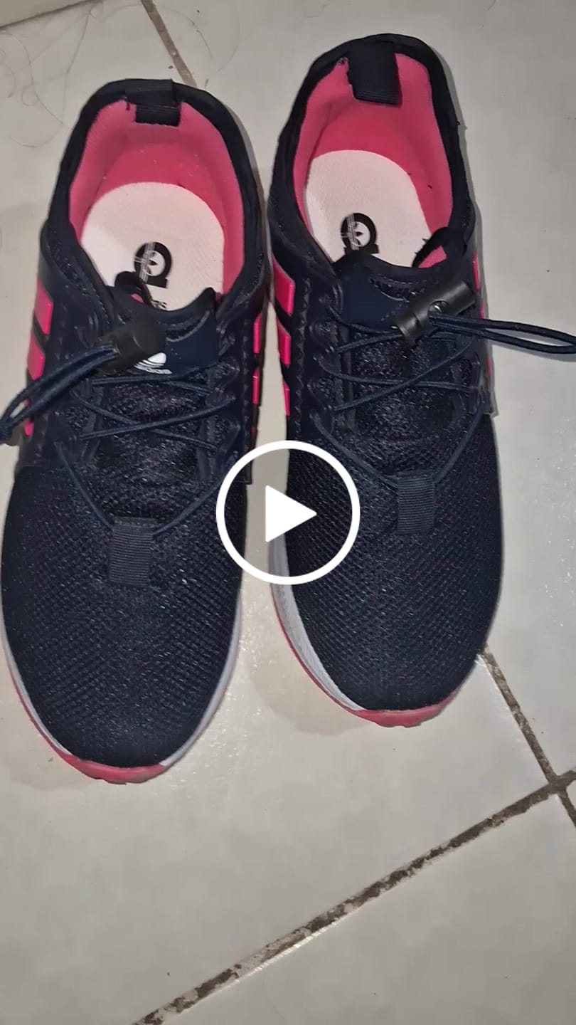 Customer video review of Mochila Nike Negra Letras Doradas Premium