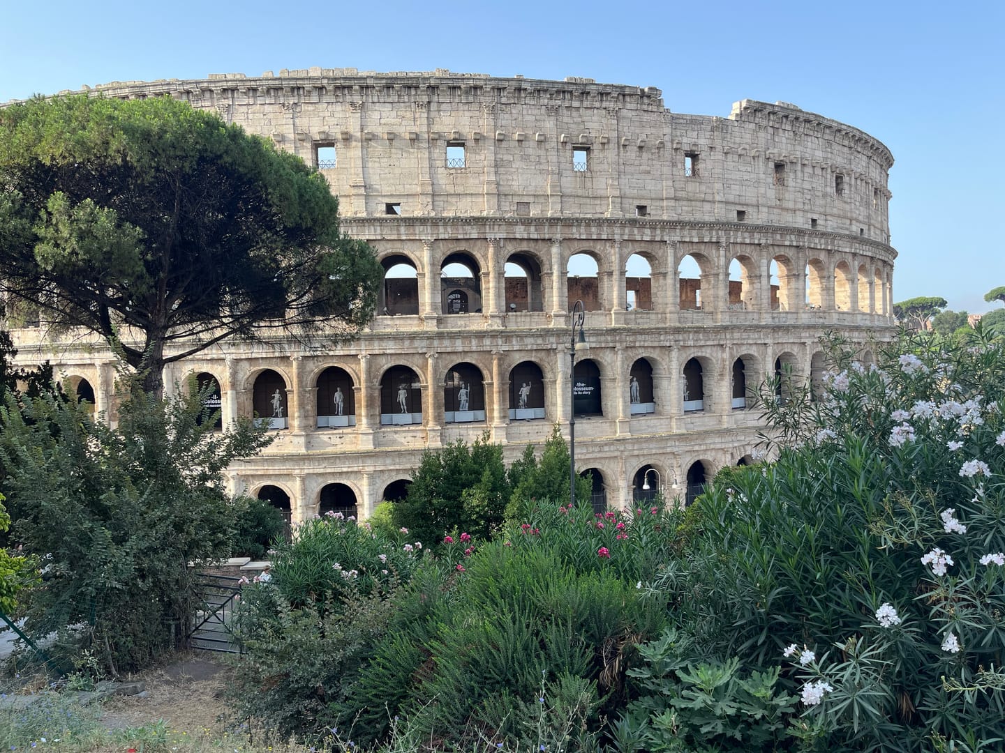 Customer photo review of Hey Lady💋™ - "La Dolce Vita"-2026-ROME-FLORENCE-AMALFI COAST-SOLD OUT!