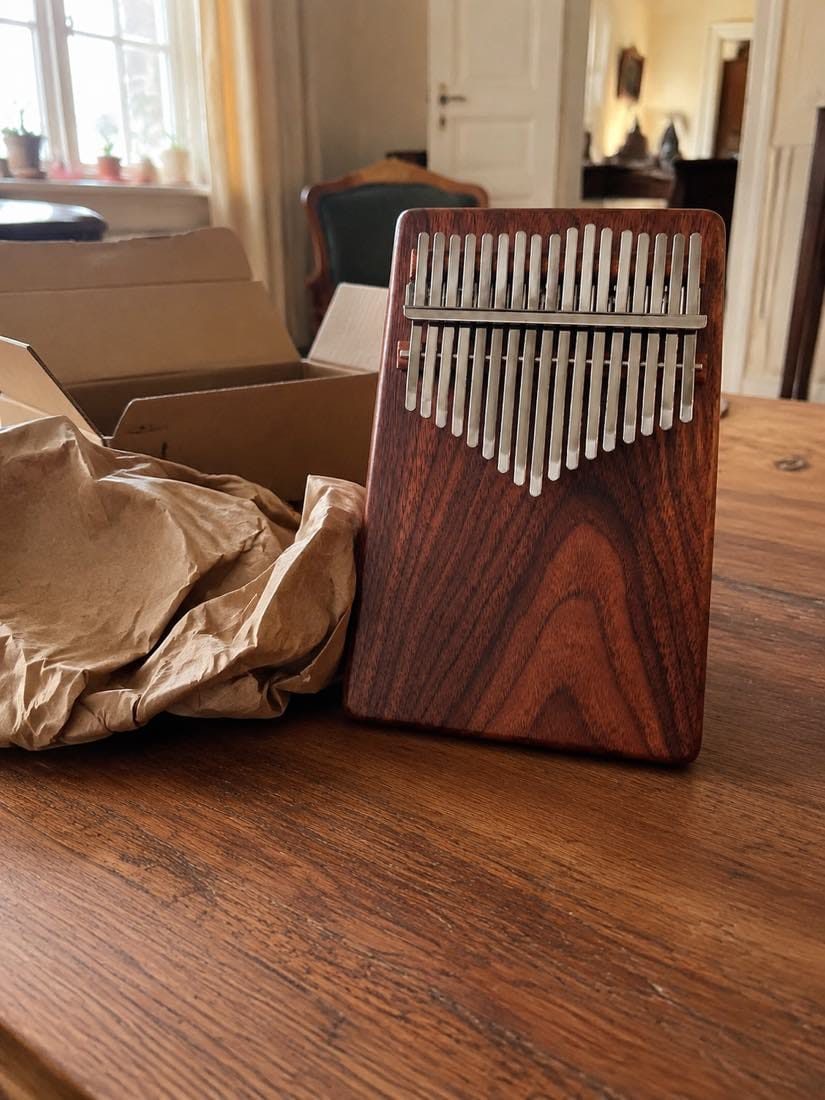 Customer photo review of Kalimba 17 Tasten - Walnussholz, Handgefertigt