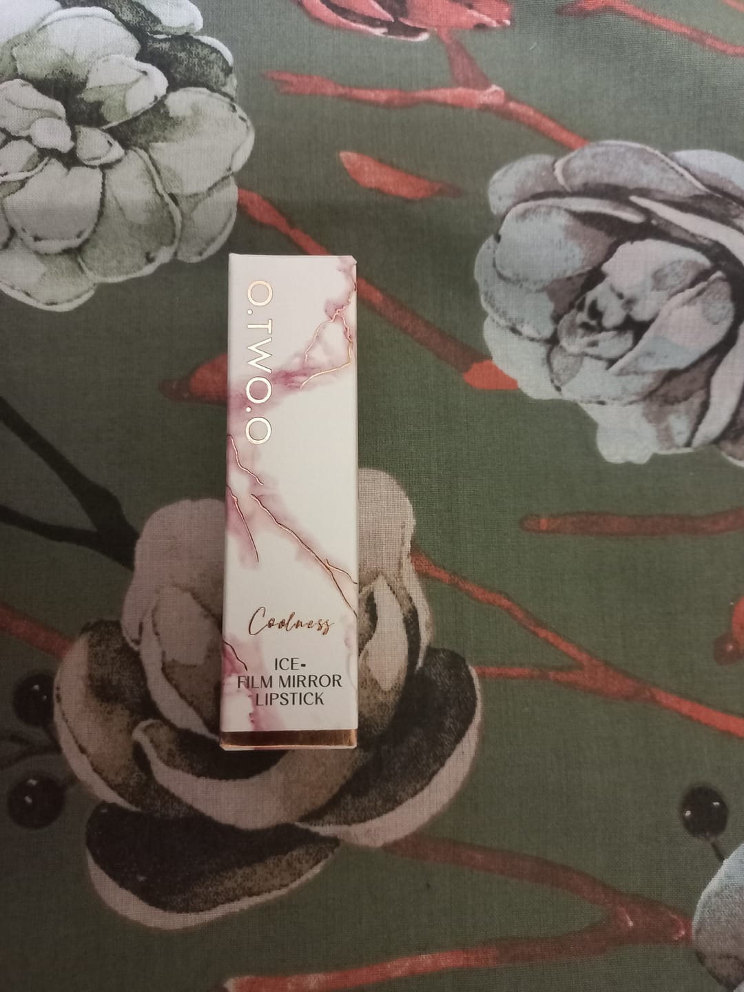 Customer photo review of O.TWO.O ICE-FILM MIRRO LIPSTICK