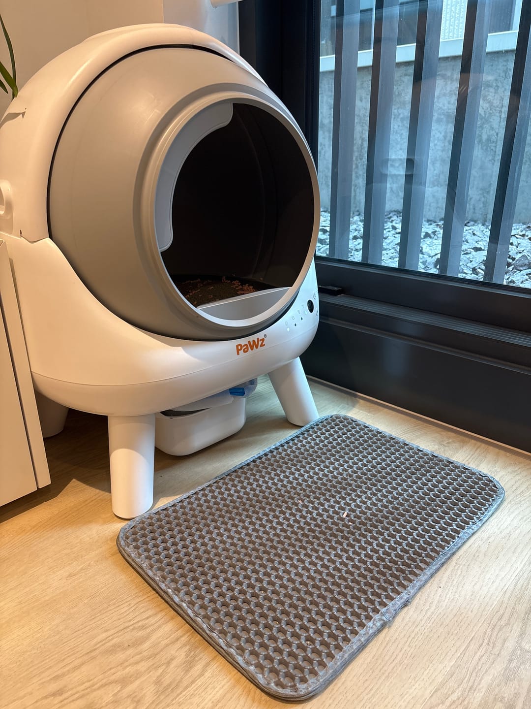 Customer photo review of AutoClean Lite Automatic Self Cleaning Cat Litter Box