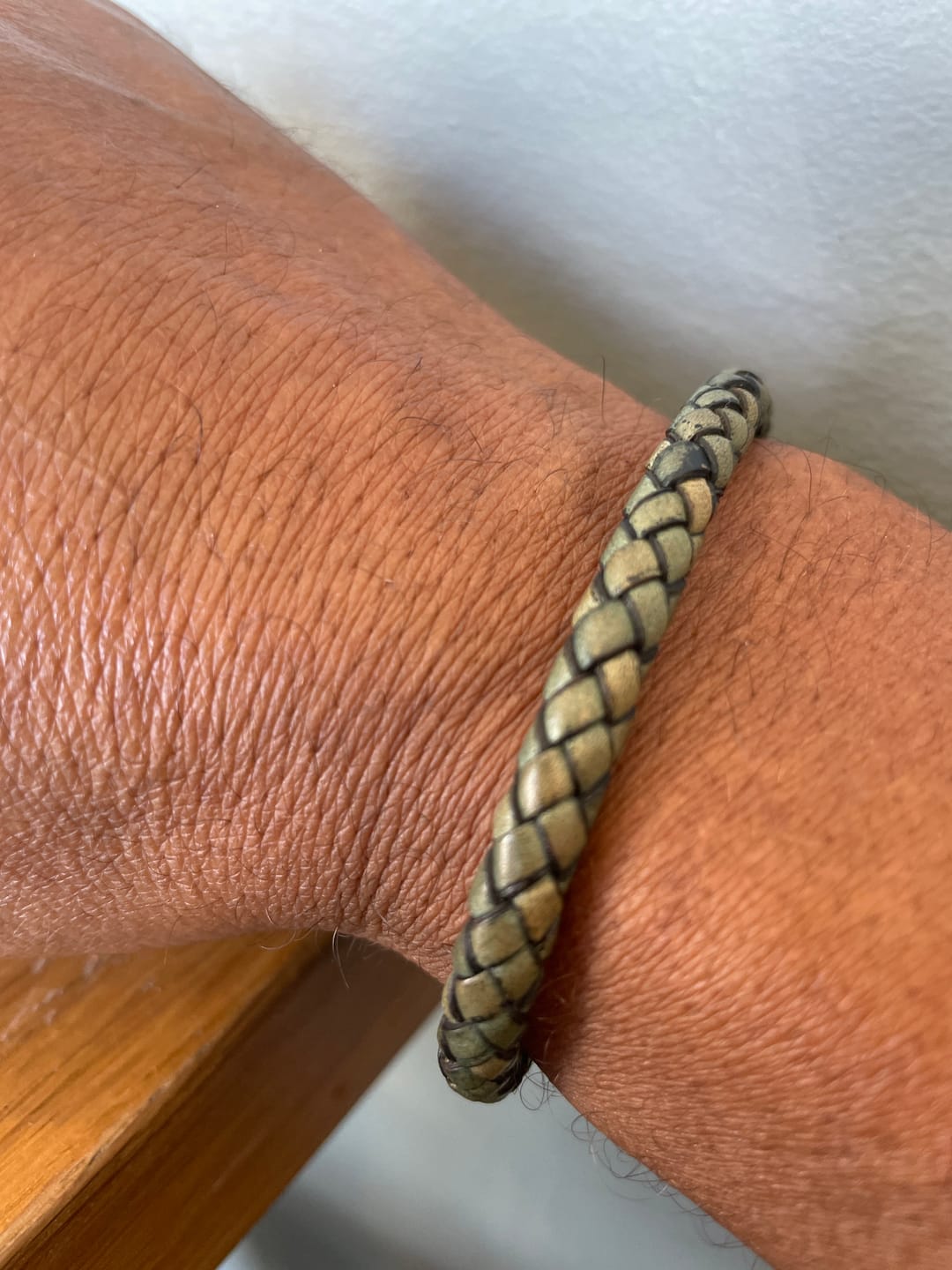 Customer photo review of Vertig Leather Bracelet Vintage Blue