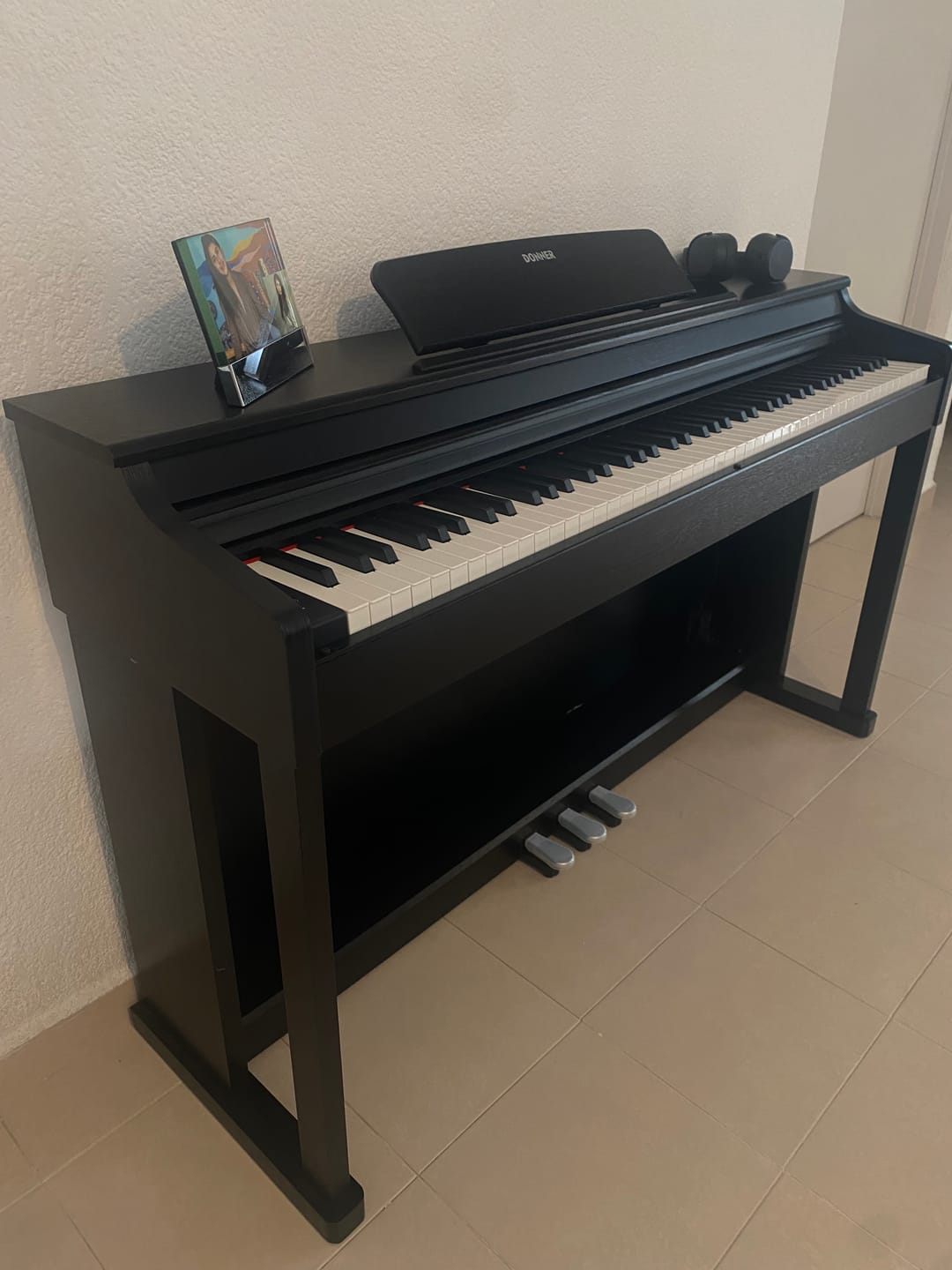 Customer photo review of Donner DDP-100 Piano Clásico Digital