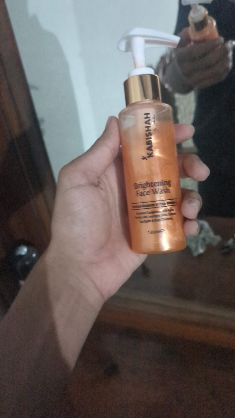 Customer photo review of Vitamin C Brightening Face Wash