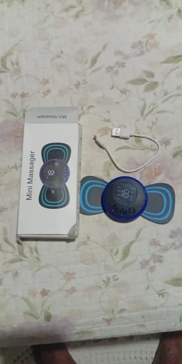 Customer photo review of RelaxWave EMS Neck & Back Massager