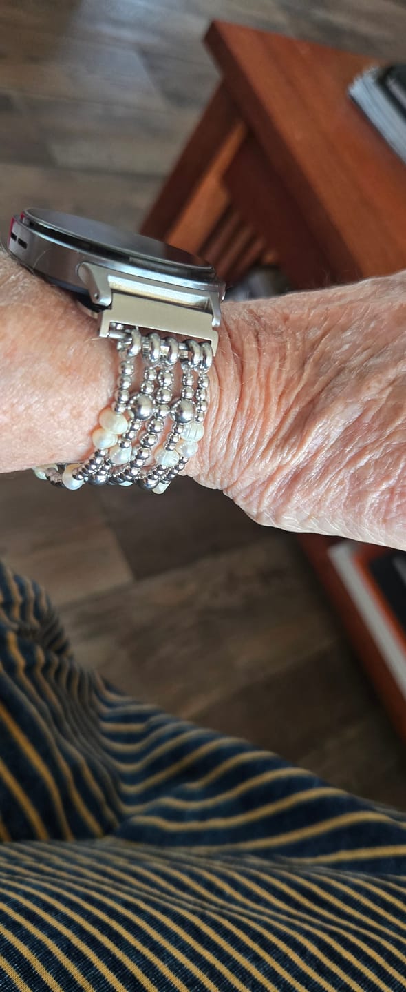 Customer photo review of Shimmering Pearl Stretch Apple Watch Strap