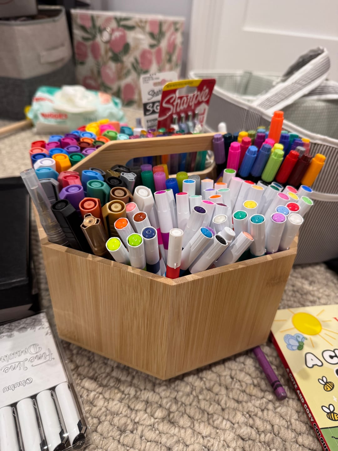 Customer photo review of Ohuhu 360° Bamboo Rotating Marker Organizer