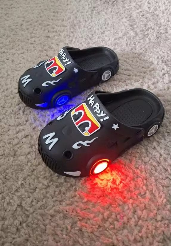 Customer photo review of GlowRun LED Auto Hausschuhe Kinder | Leuchtende Pantoffeln Blinkend Leichtgewicht