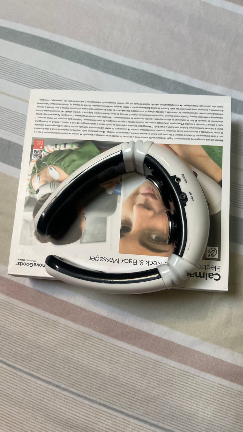Customer photo review of Masajeador de cuello y espalda electromagnético