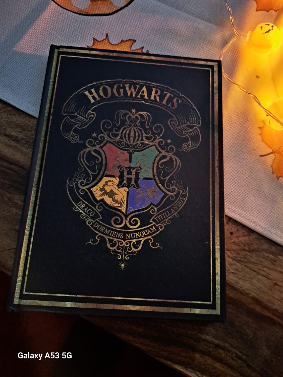 Customer photo review of Harry Potter Notizbuch A5 Hogwarts – Wappen Journal für Potterheads