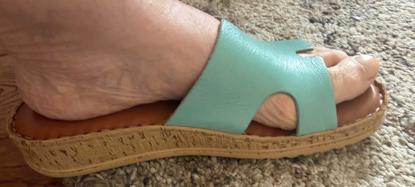 Customer photo review of Hush Puppies Eloise Mule Sandal