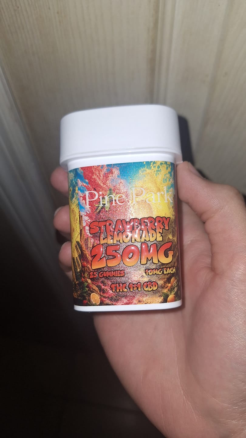 Customer photo review of Strawberry Lemonade Delta-9 + CBD Gummies — 1:1