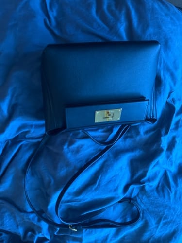 Customer photo review of HM 24/24 Mini Bag 21cm Black Evercolor Leather Gold Hardware
