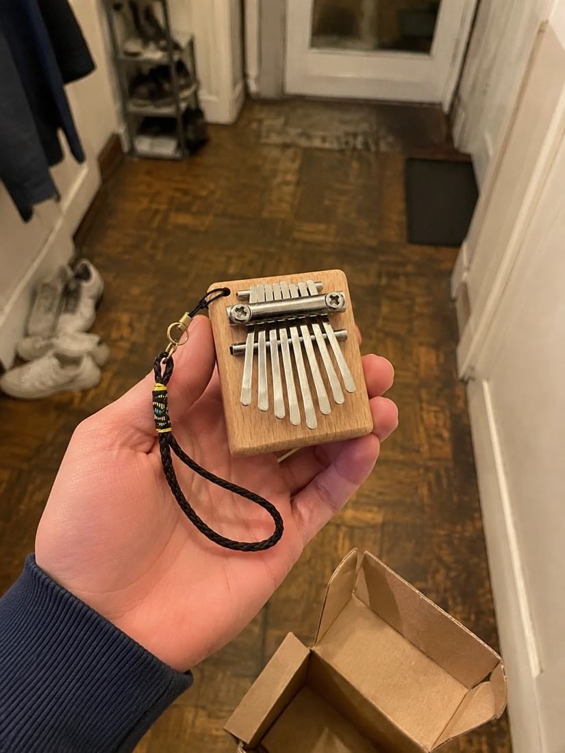 Customer photo review of Kalimba 8 Tasten - Walnussholz, Mini
