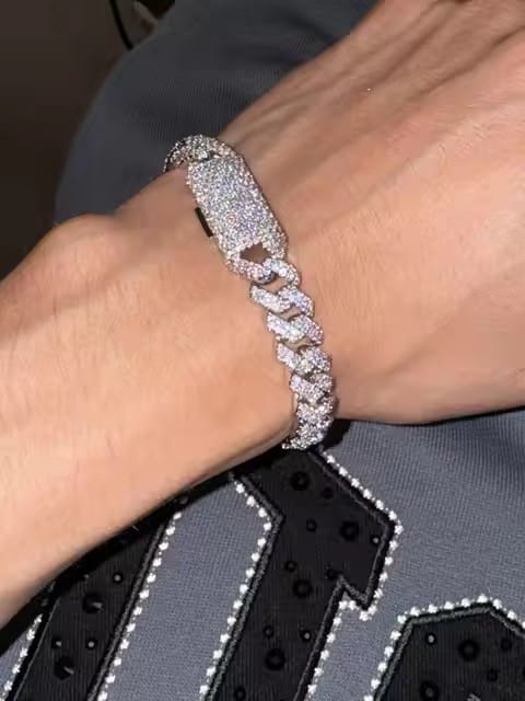 Customer photo review of Sterling Silver VVS D Color Moissanite Cuban Link Bracelet 6MM 8MM 10MM