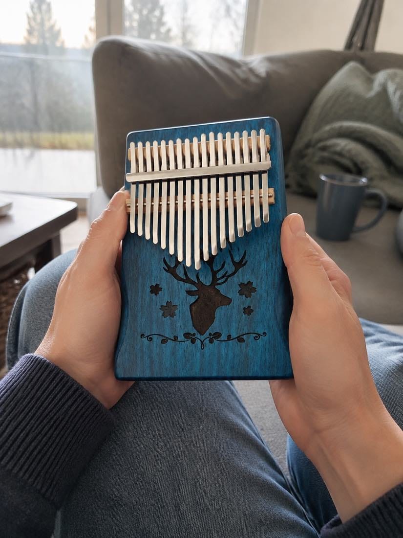 Customer photo review of Kalimba 17 Tasten - Mahagoni, Hirsch-Gravur