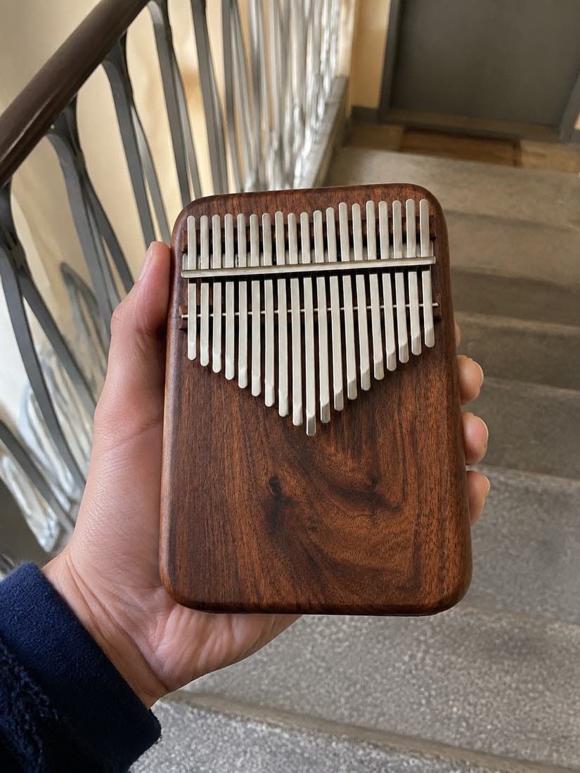 Customer photo review of Kalimba 21 Tasten - Walnussholz, Profi-Klasse