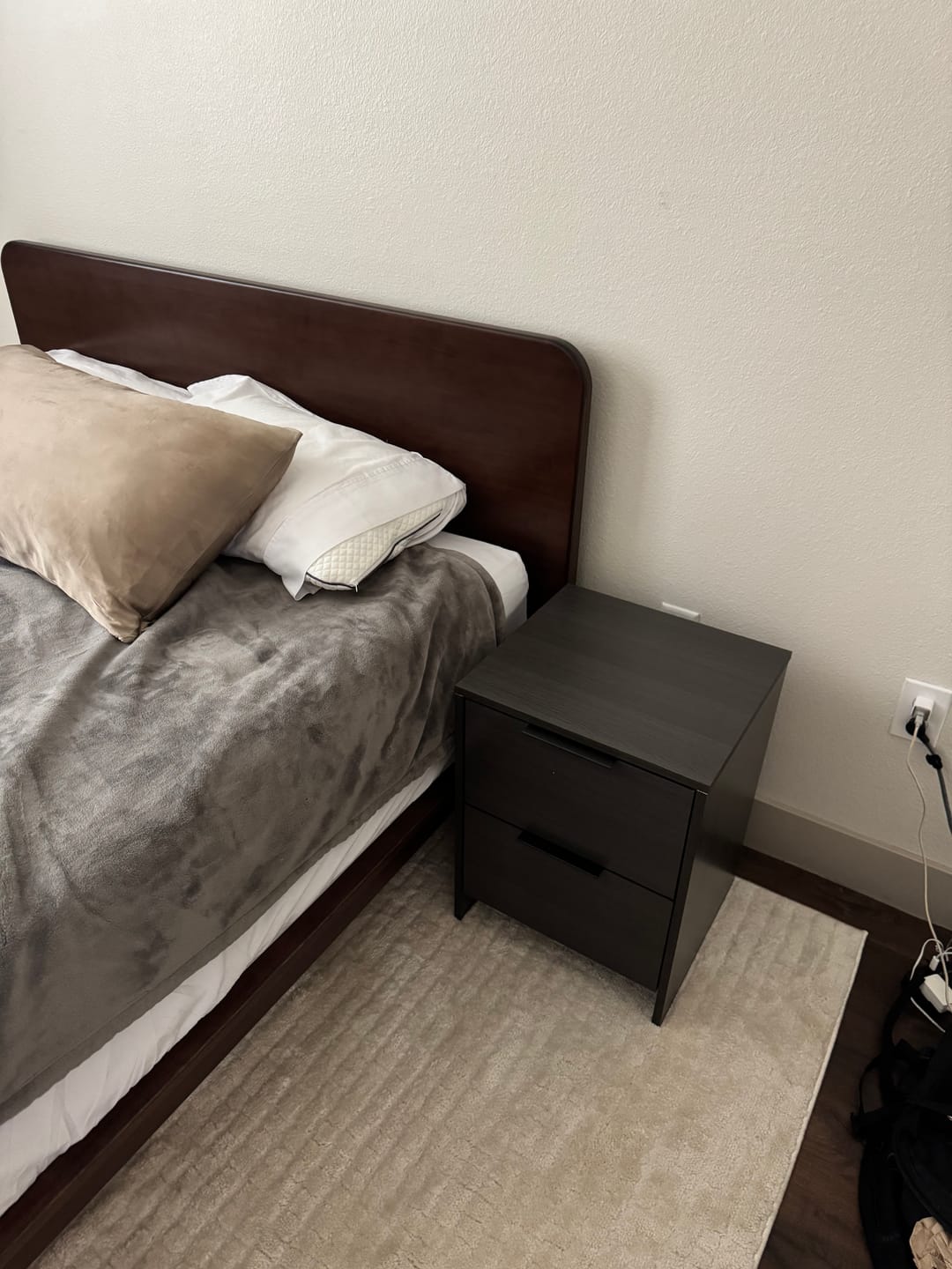 Customer photo review of Screw-U Nightstand