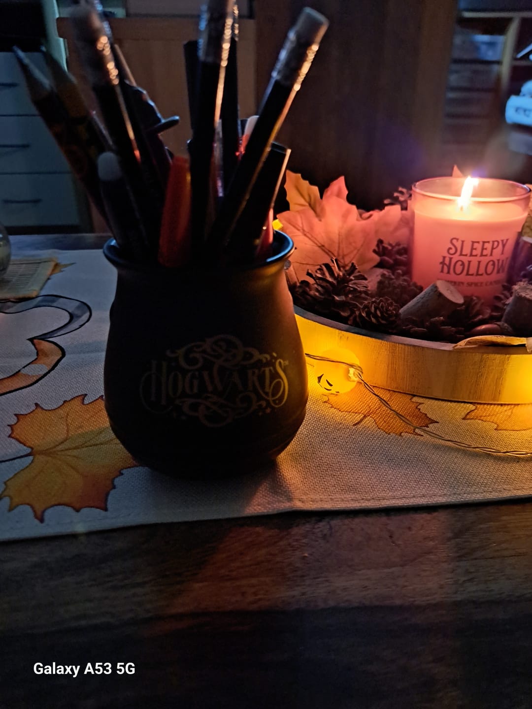 Customer photo review of Harry Potter Stiftebecher Kessel – Schreibtisch-Set Mit Hogwarts Logo