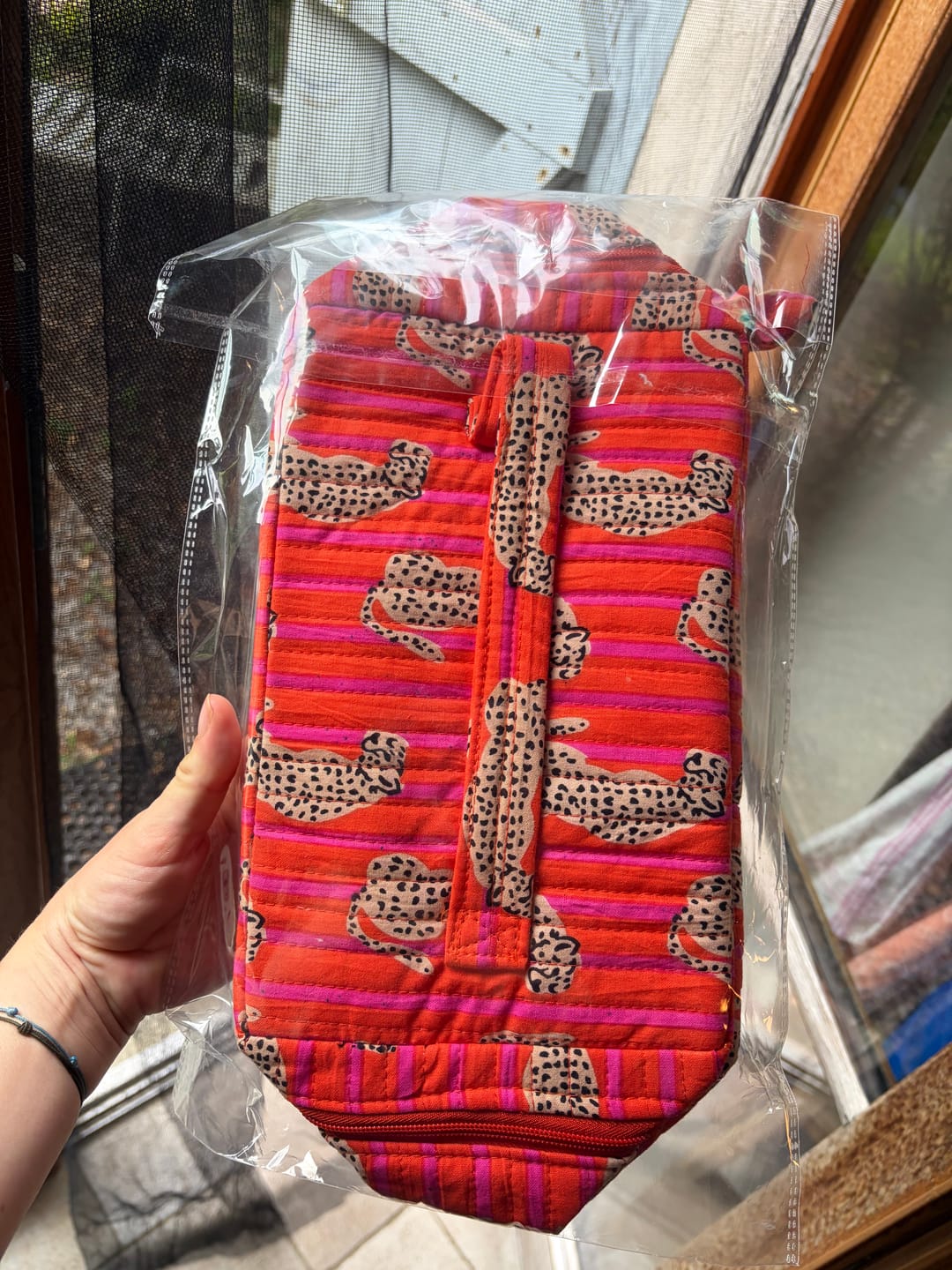 Customer photo review of Trousse vanity matelassée maquillage Guépard