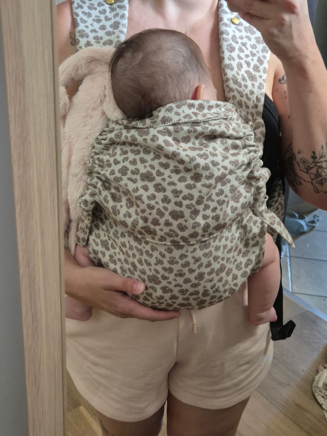 Customer photo review of Porte-bébé Exquis Leo (clips classiques)