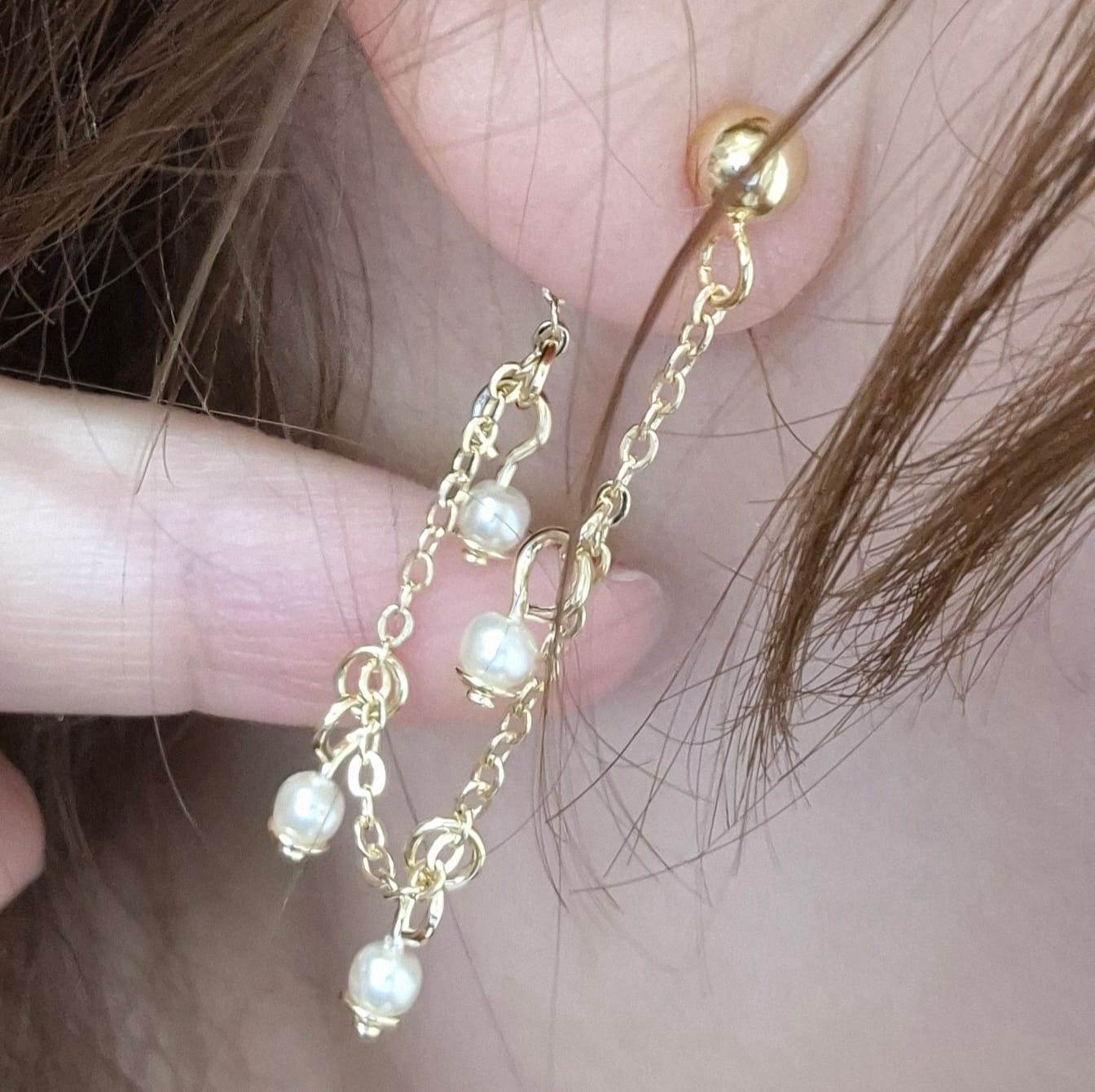 Customer photo review of Brinco Luna Fio Pérolas Folheado a Ouro 18k