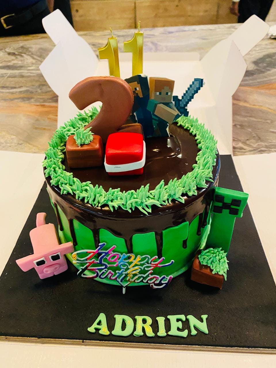 Customer photo review of Minecraft Drip Design Cake for Kids