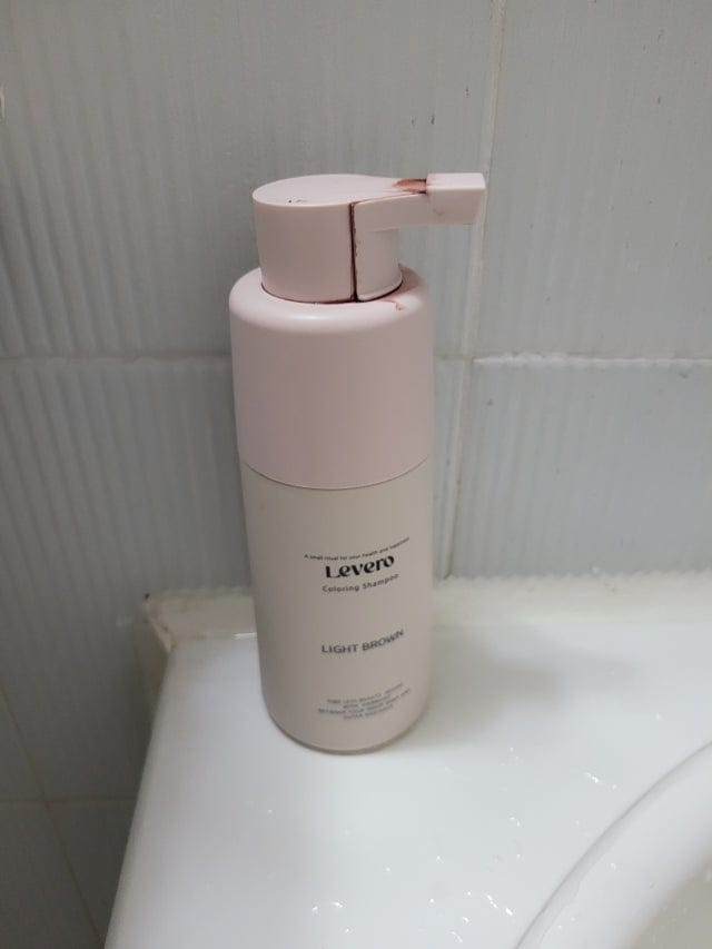 Customer photo review of Levero Coloring Shampoo — PPD-Free Grey Coverage 300ml
