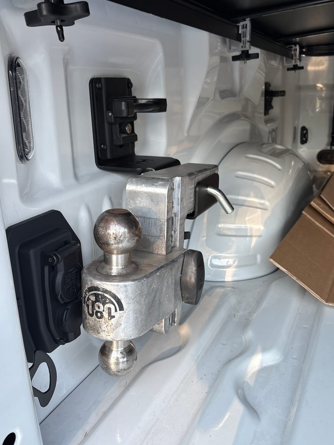 Customer photo review of Hitcholder™ Receiver - Ford BoxLink