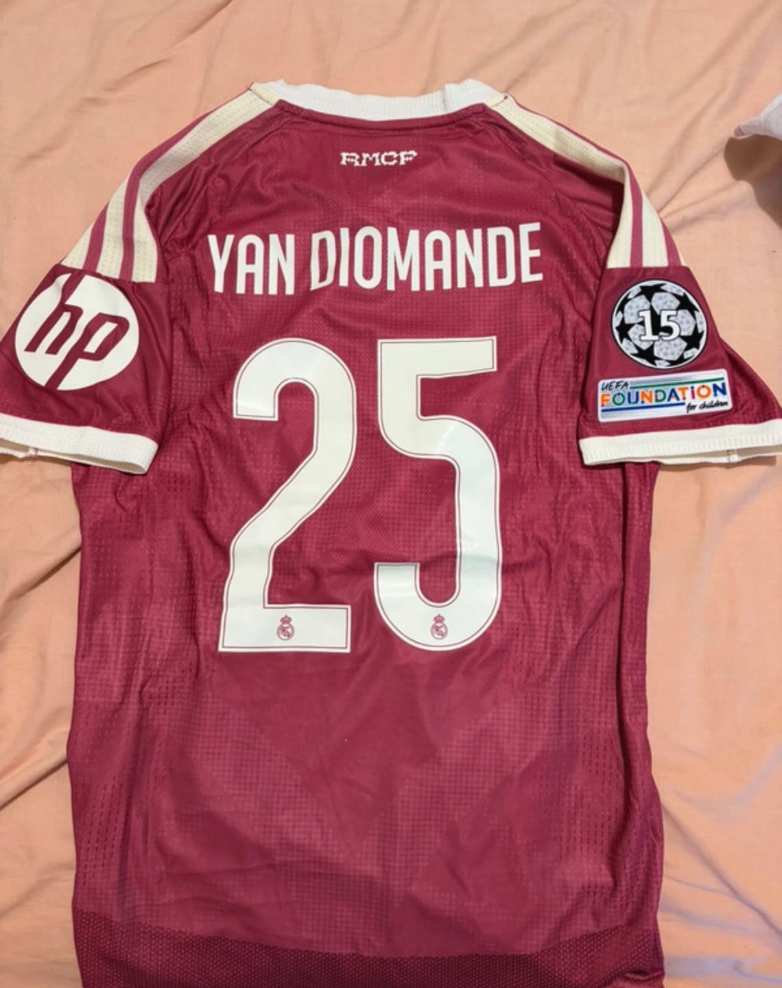 Customer photo review of Camiseta Alternativa R. Madrid 26/27 Player Version