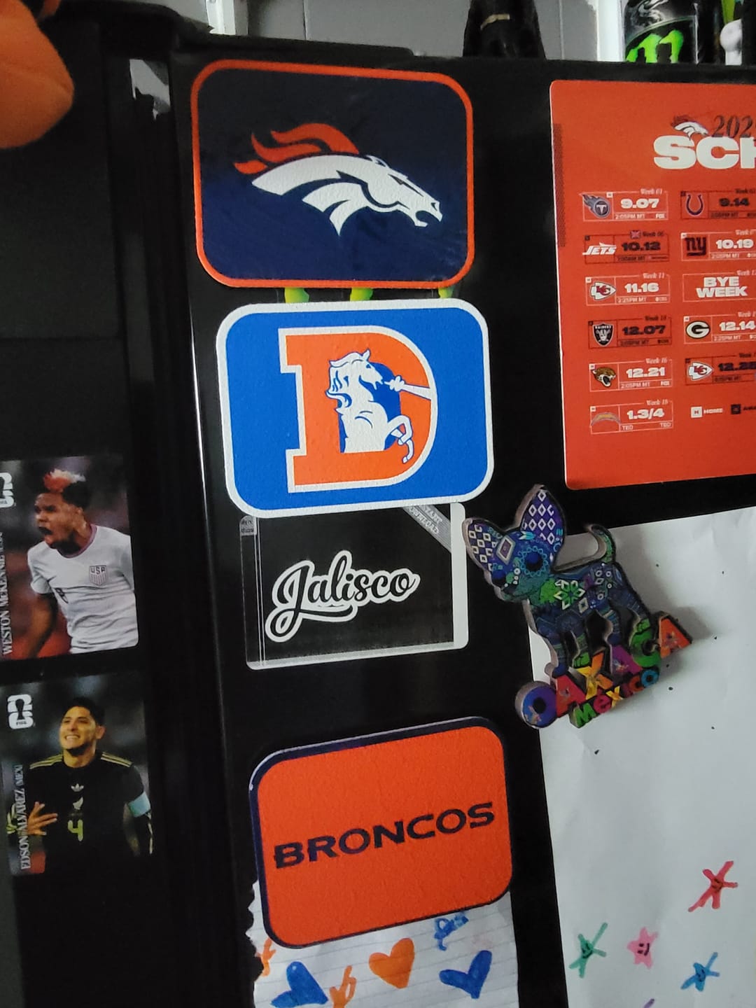 Customer photo review of Denver Broncos - SET of 3 Magnets