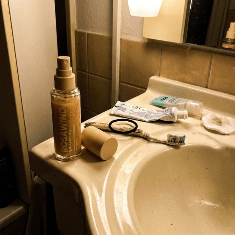 Customer photo review of Rosawind | Prebiotic Anti-Odor Intimate Comfort Mist