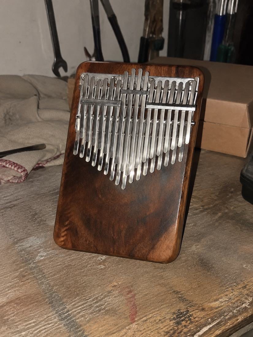 Customer photo review of Kalimba 34 Tasten - Walnussholz, XXL