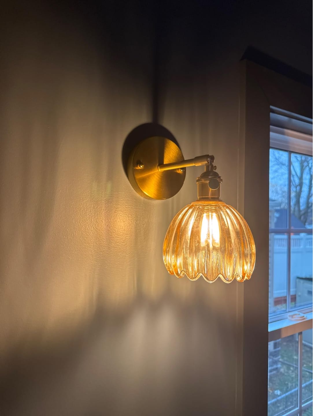 Customer photo review of Sol Vintage Tulip Glass Wall Light | Retro Floral LED Bedside Sconce for Bedroom