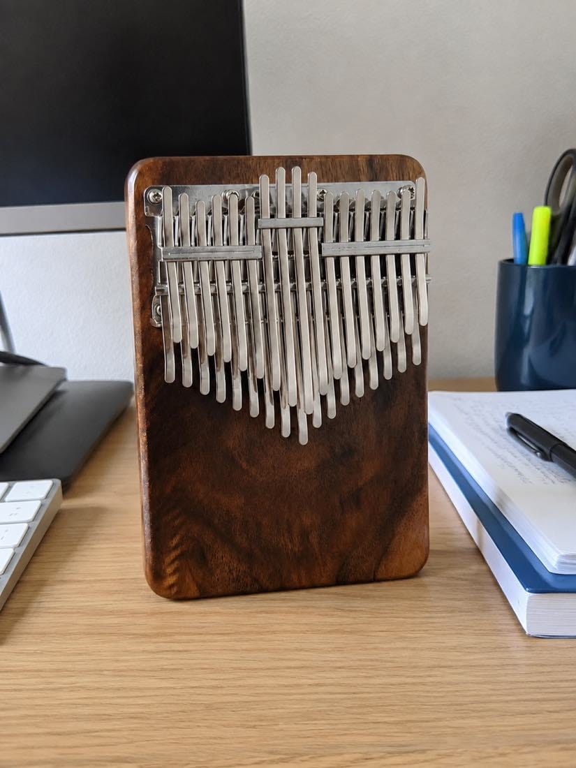 Customer photo review of Kalimba 34 Tasten - Walnussholz, XXL