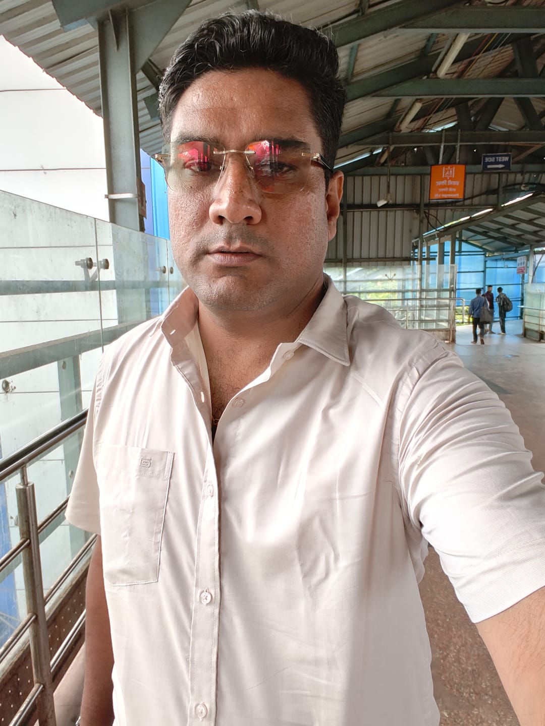 Customer photo review of Luxor -Sandstone Cream Formal Shirts for Men | Ariser