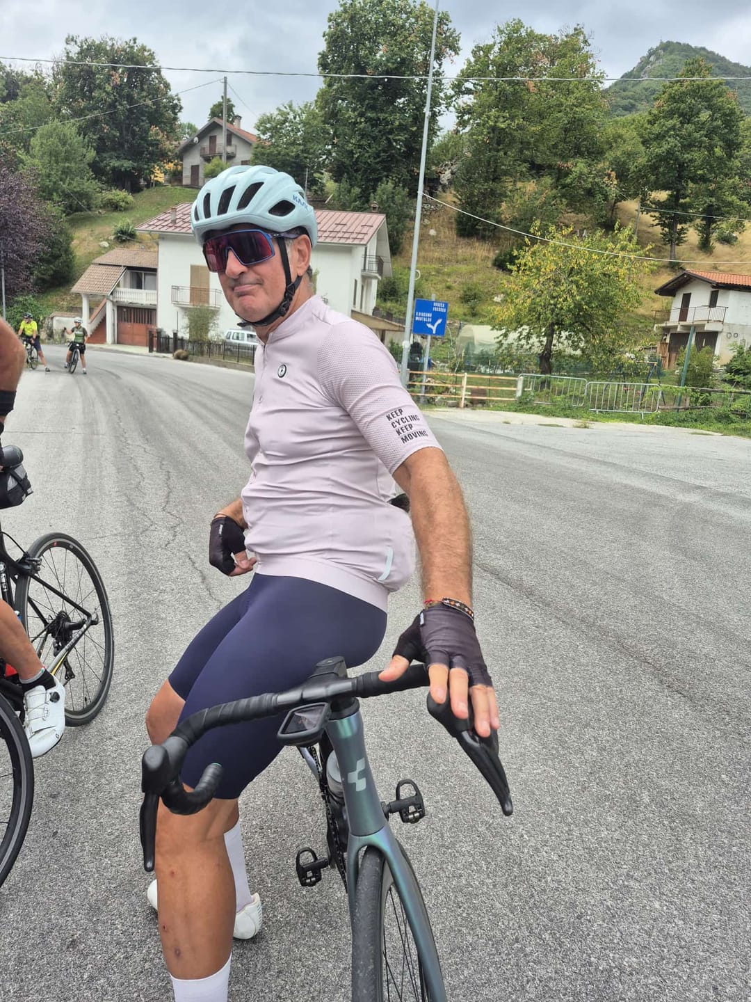 Customer photo review of LIFTTINT 2.X BIB SHORTS – GRAY