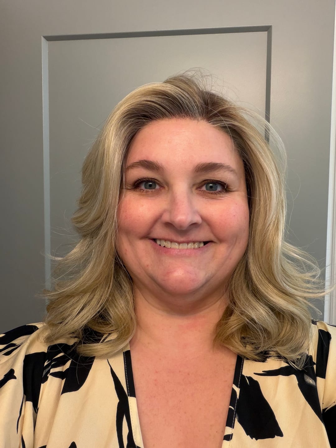 Customer photo review of PERFECTLY POISED - Sandy Blonde