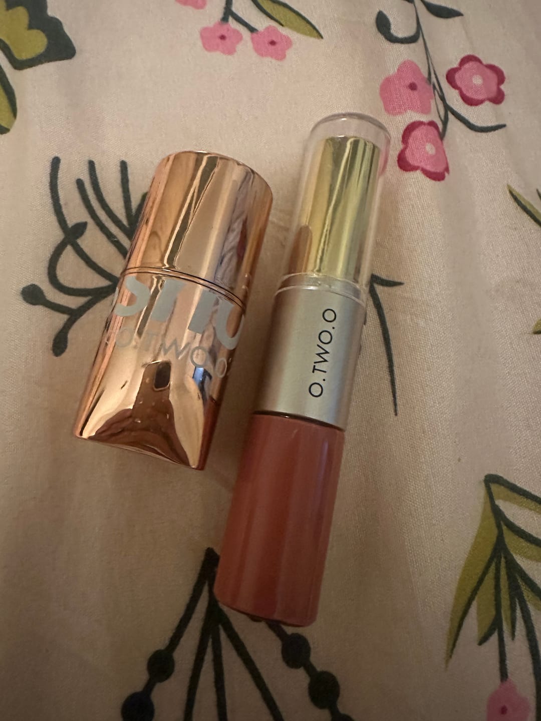 Customer photo review of O.TWO.O ROSE GOLD 2 IN 1 LIPSTICK AND LIPGLOSS