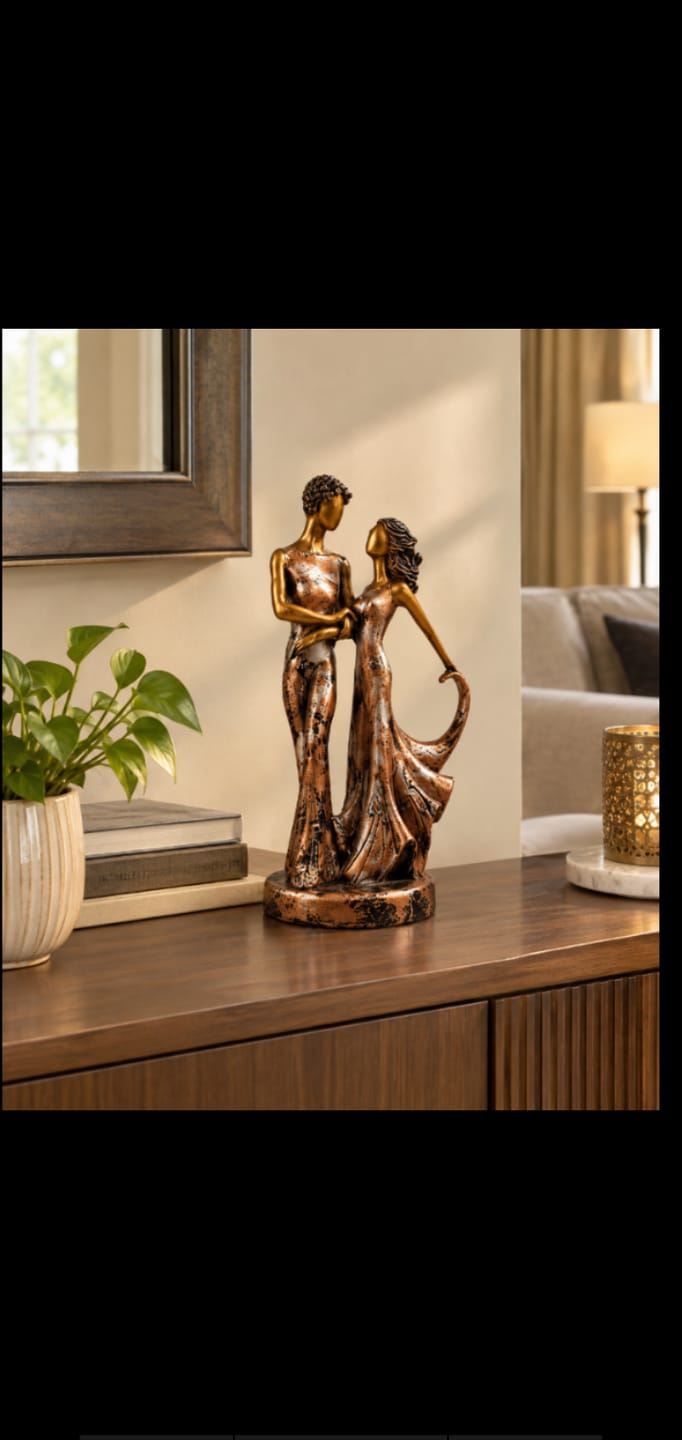 Customer photo review of Elegant Couple Decorative Statue – Modern Romantic Home Décor Sculpture